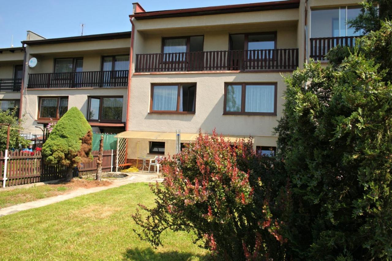 Dum V Ceskem Raji Villa Dolni Bousov Bagian luar foto