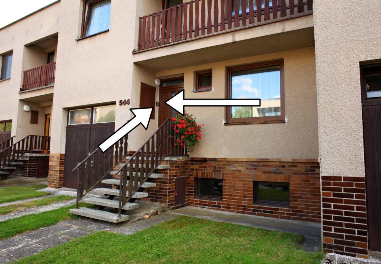 Dum V Ceskem Raji Villa Dolni Bousov Bagian luar foto