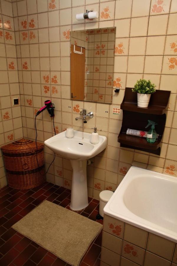 Dum V Ceskem Raji Villa Dolni Bousov Bagian luar foto