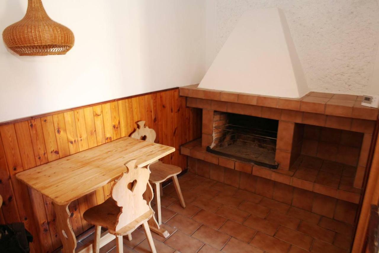 Dum V Ceskem Raji Villa Dolni Bousov Bagian luar foto