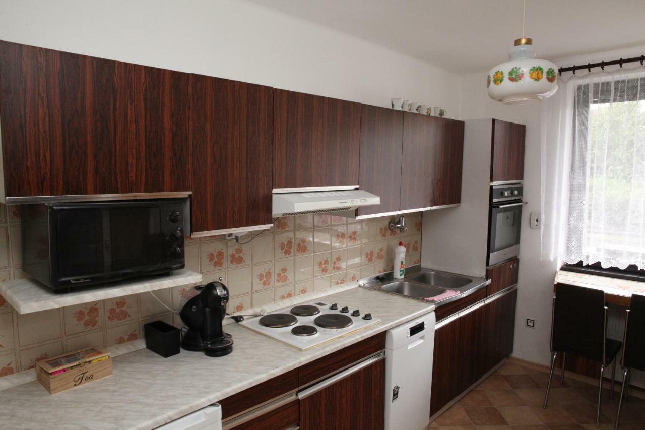 Dum V Ceskem Raji Villa Dolni Bousov Bagian luar foto